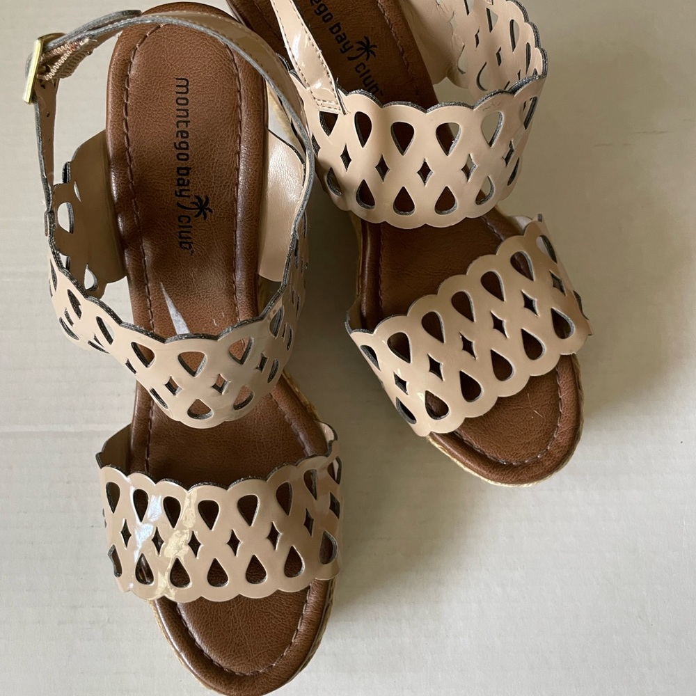 Montego Bay Club Tan Brown Platform Wedge Sandals Shoes Women's Size 9.5